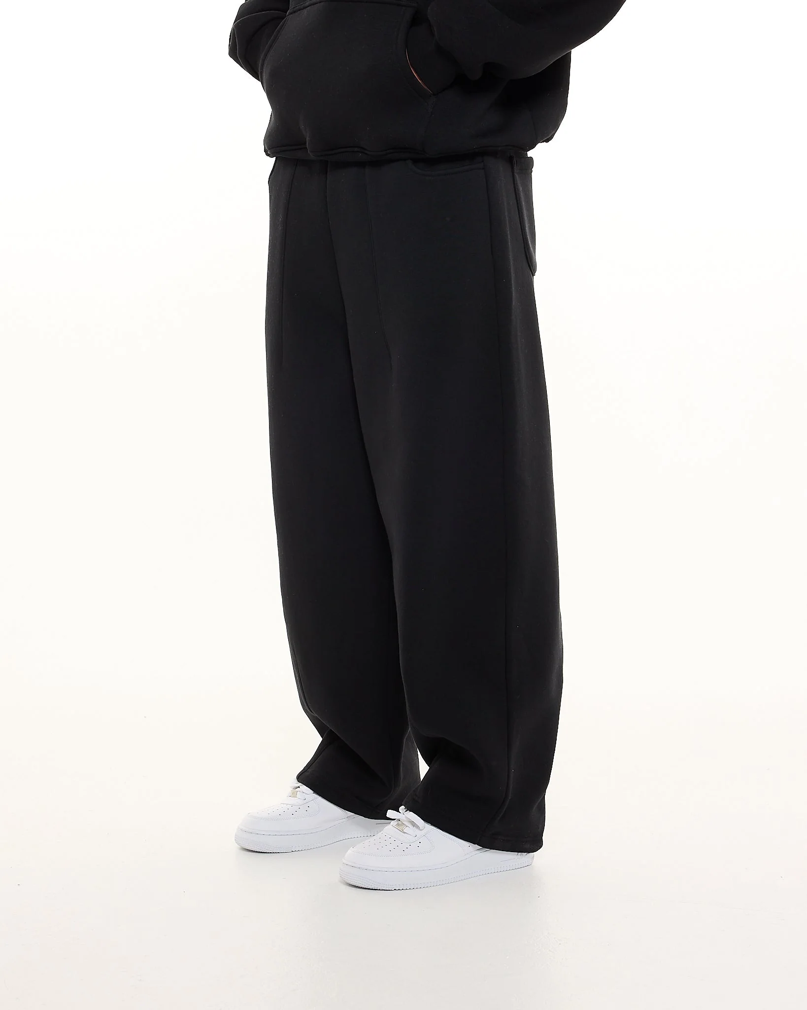 COZY STRAIGHT LEG SWEATS - BLACK - Image 4