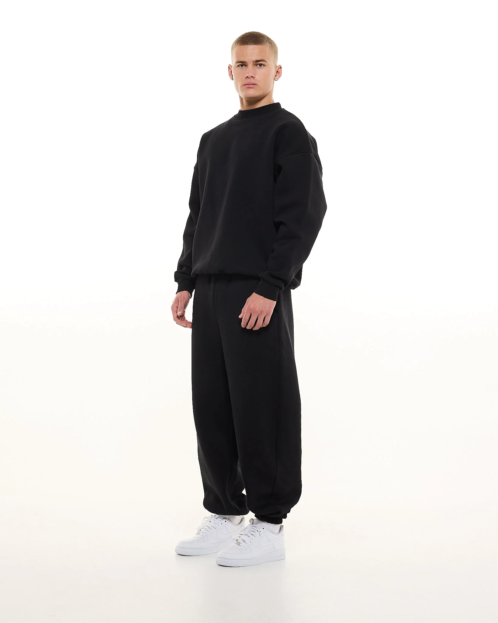 COZY SWEATER - BLACK - Image 5