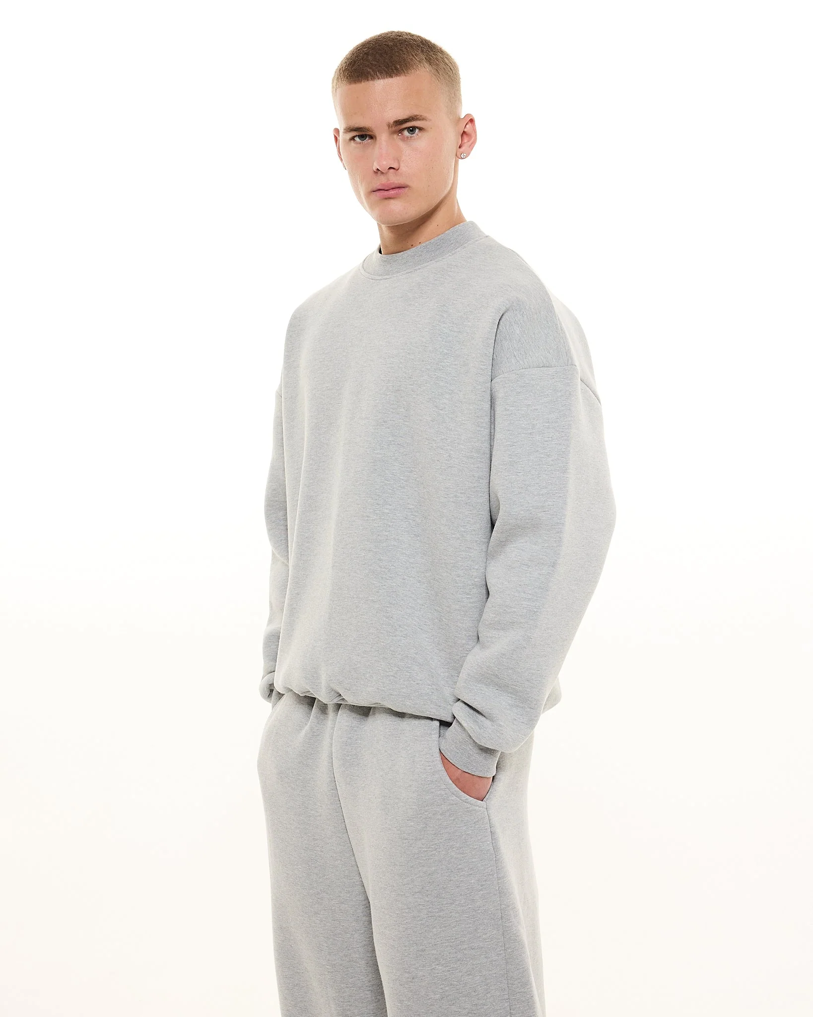 COZY SWEATER - GREY - Image 4