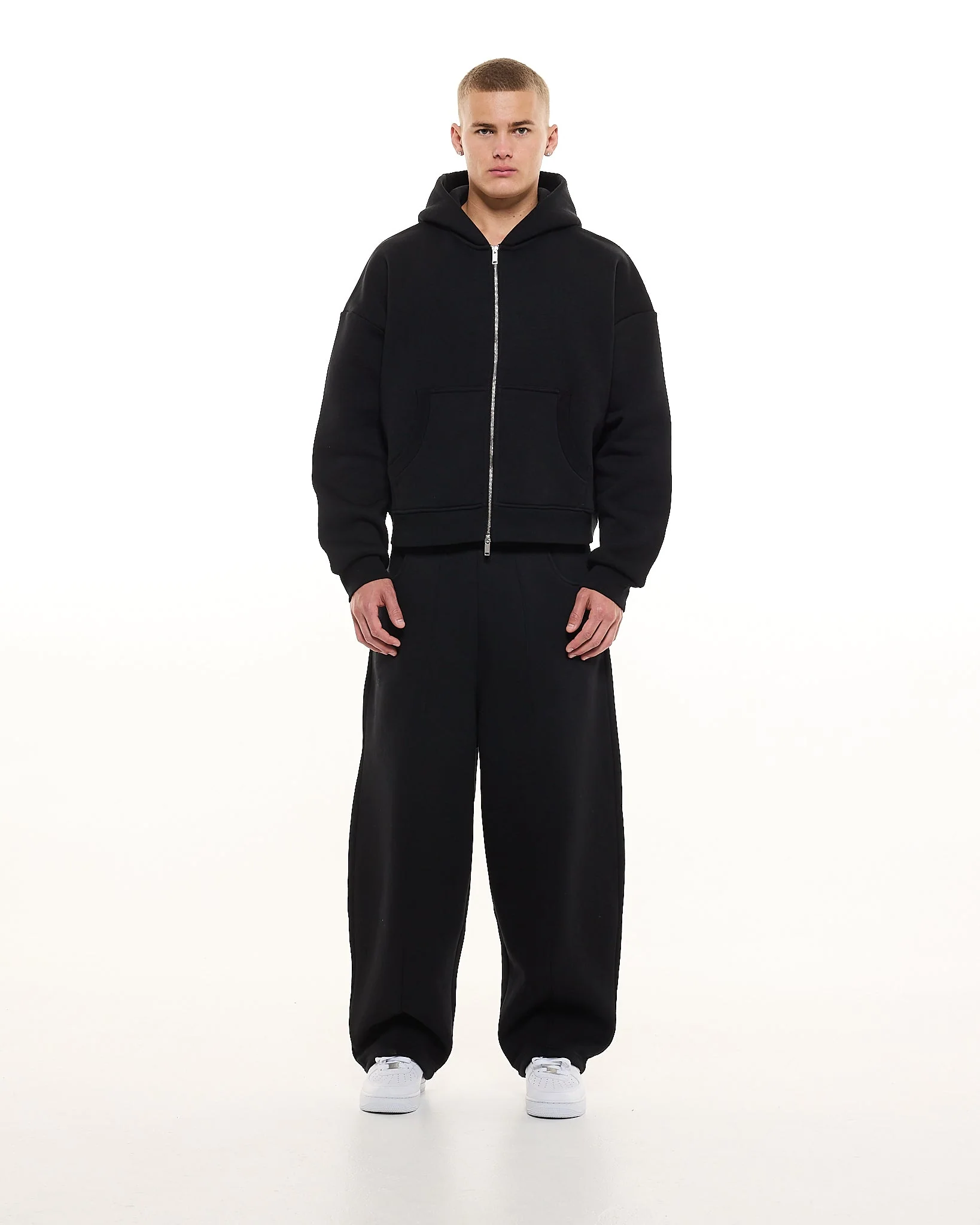 COZY ZIP UP - BLACK - Image 3