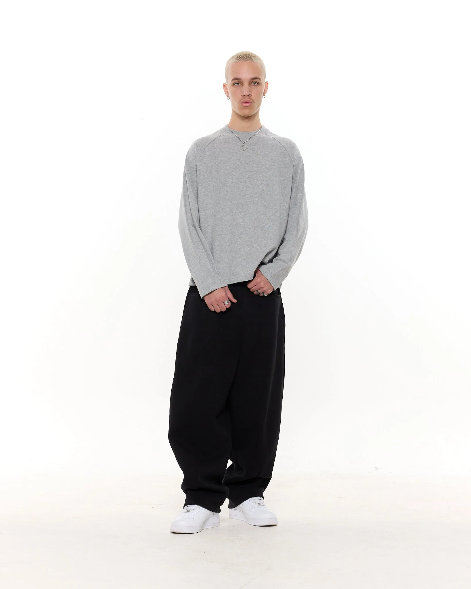 Long Sleeve T-Shirt - Grey - Image 6