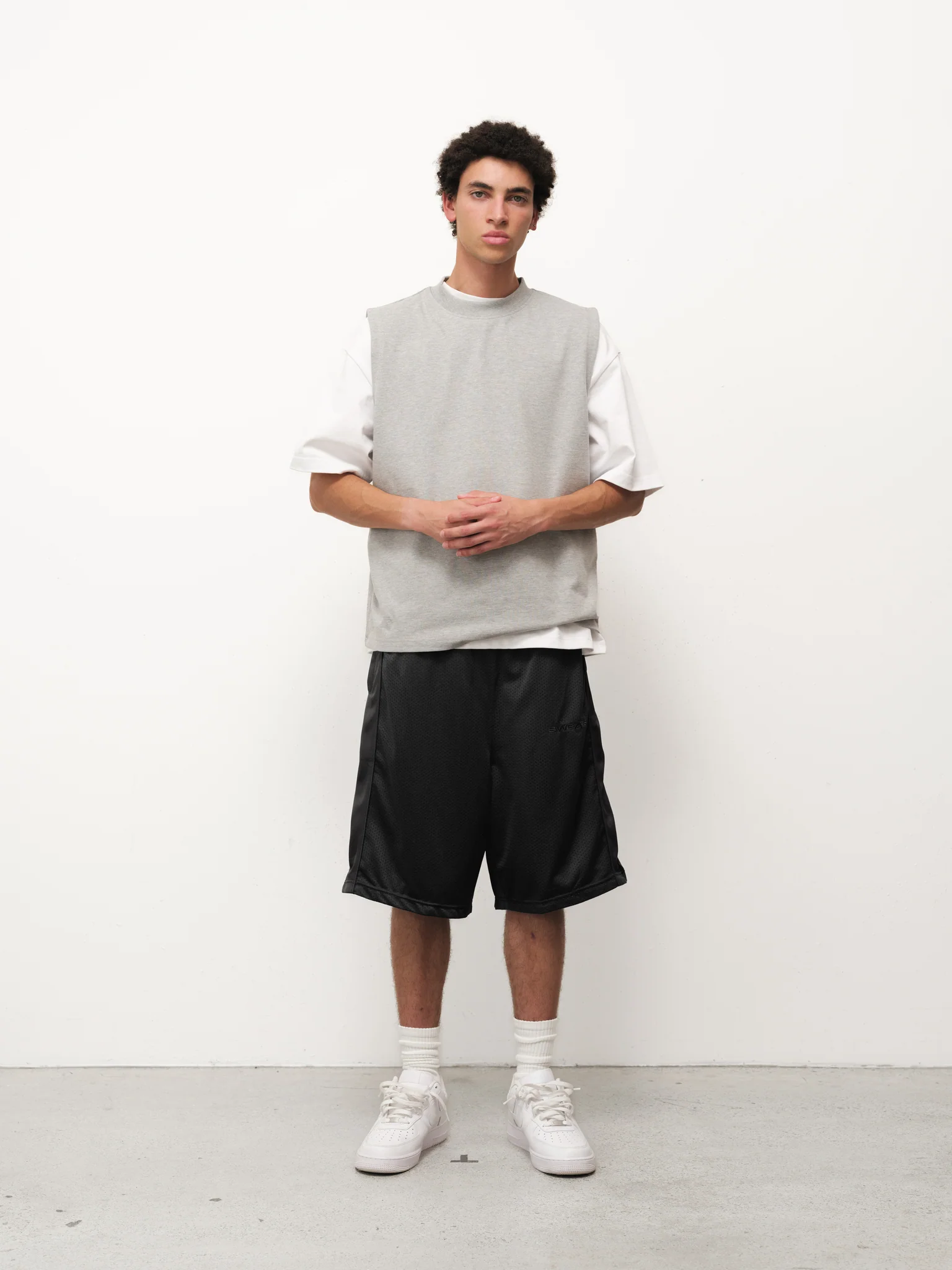 MESH SHORT - BLACK - Image 3