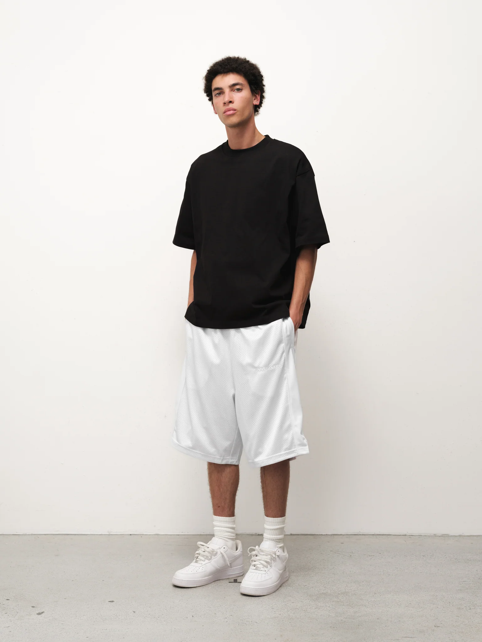 MESH SHORT - WHITE - Image 3